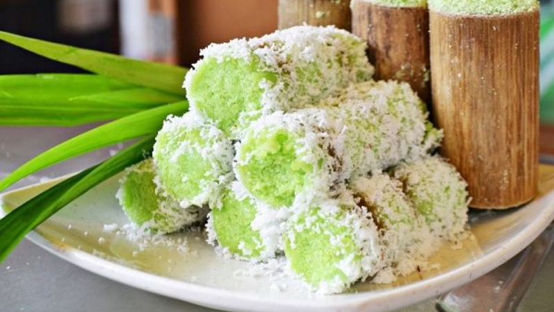 Banh ong la dua