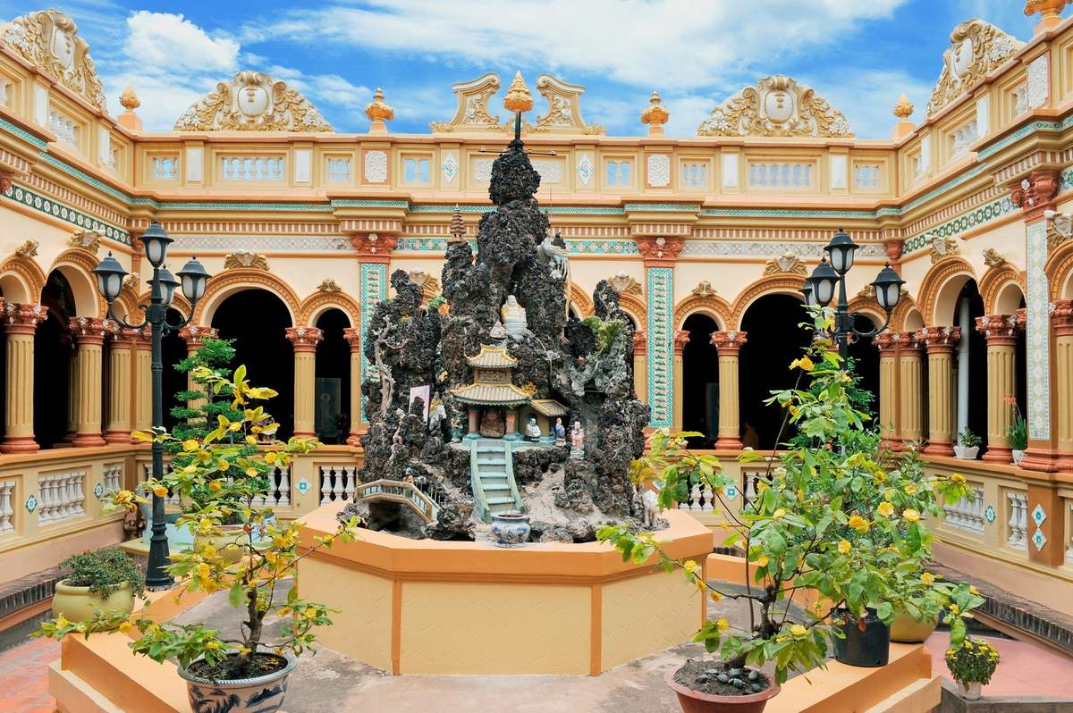 Chùa Vĩnh Tràng – Ngôi Chùa Lớn Nhất Tiền Giang Với Kiến Trúc Độc Đáo 4 Chua Vinh Trang4