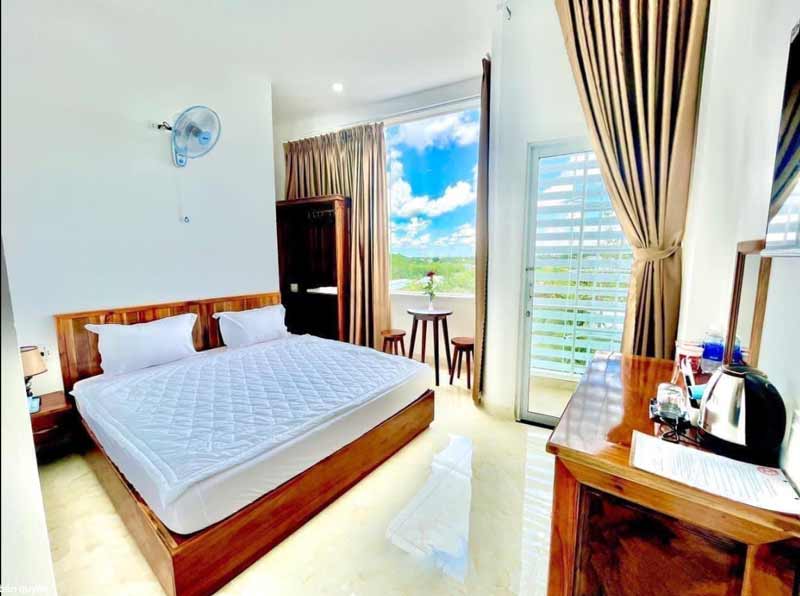 Khach san New Hotel