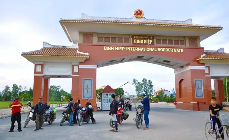 Thuê Xe Sài Gòn Đi Cửa Khẩu Bình Hiệp