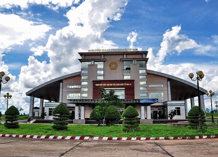 Thuê Xe Tphcm Đi Cửa Khẩu Hoa Lư 1 Thuê Xe Tphcm Đi Cửa Khẩu Hoa Lư