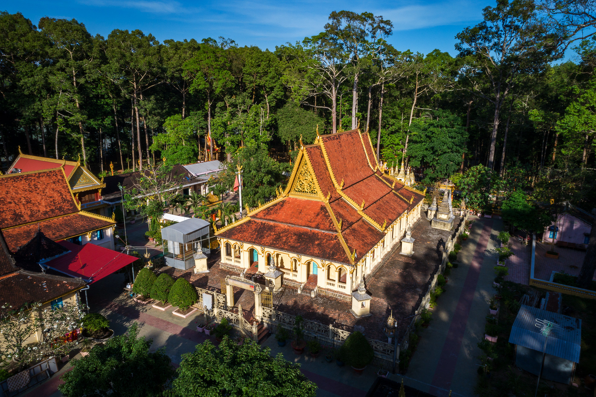 Chua Ang Tra Vinh ve dep chua Khmer co