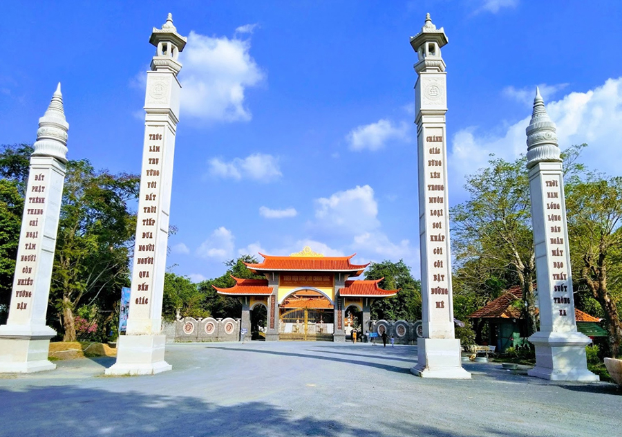 Thien vien Truc Lam Chanh Giac